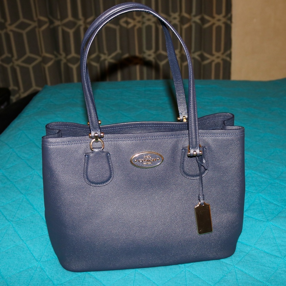 NWOT Coach Shoulder Bag - Navy